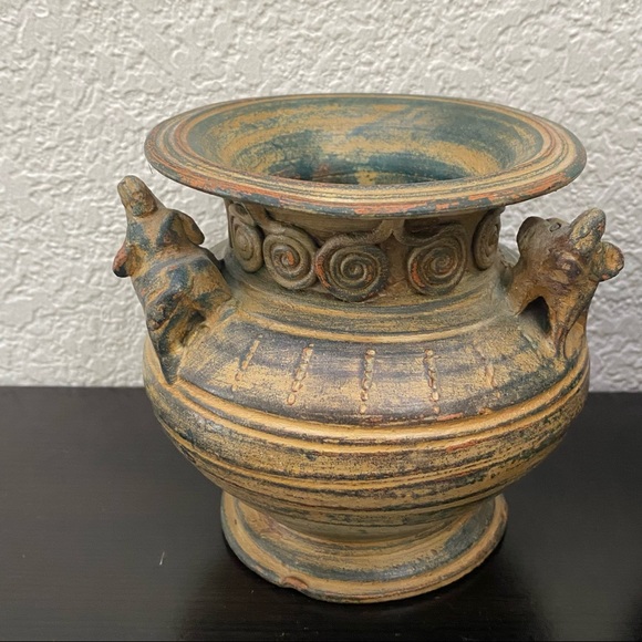 Pair of Vintage Asian Pottery Elephant Details 4.25” Vase - Picture 8 of 12